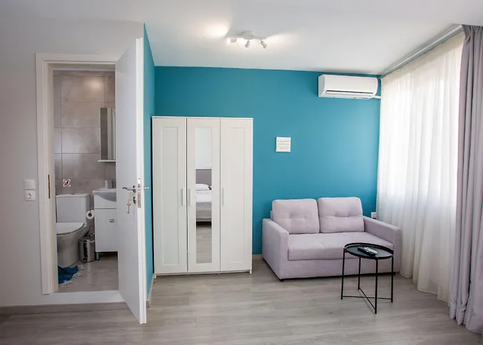 Raise Boutique Rooms In The Center Of Athens